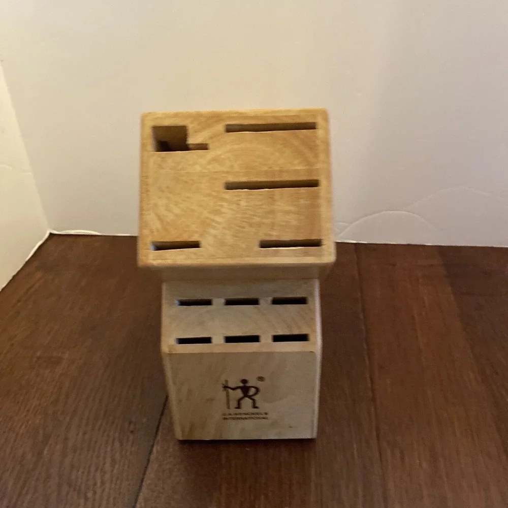 JA‎ Henckels International 11 Slot Hardwood Knife Block